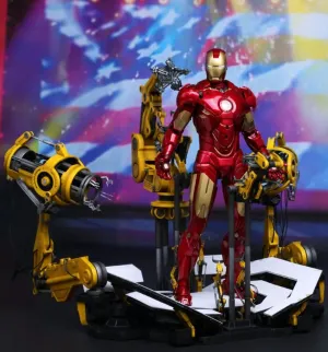 Vinyl Sculpture Hot Toys 1/6 Iron Man 2 Suit-Up Gantry with Mark IV Sixth Scale Figure MMS160