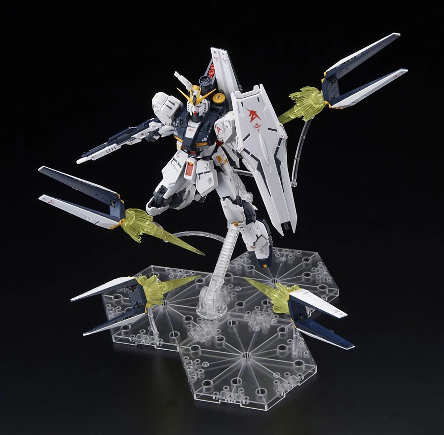 Gundam 1/144 RG Char's Counterattack RX-93 ?? Nu Gundam & Fin Funnel Effect Set Model Kit Exclusive Miniature Hero Childhood Memory