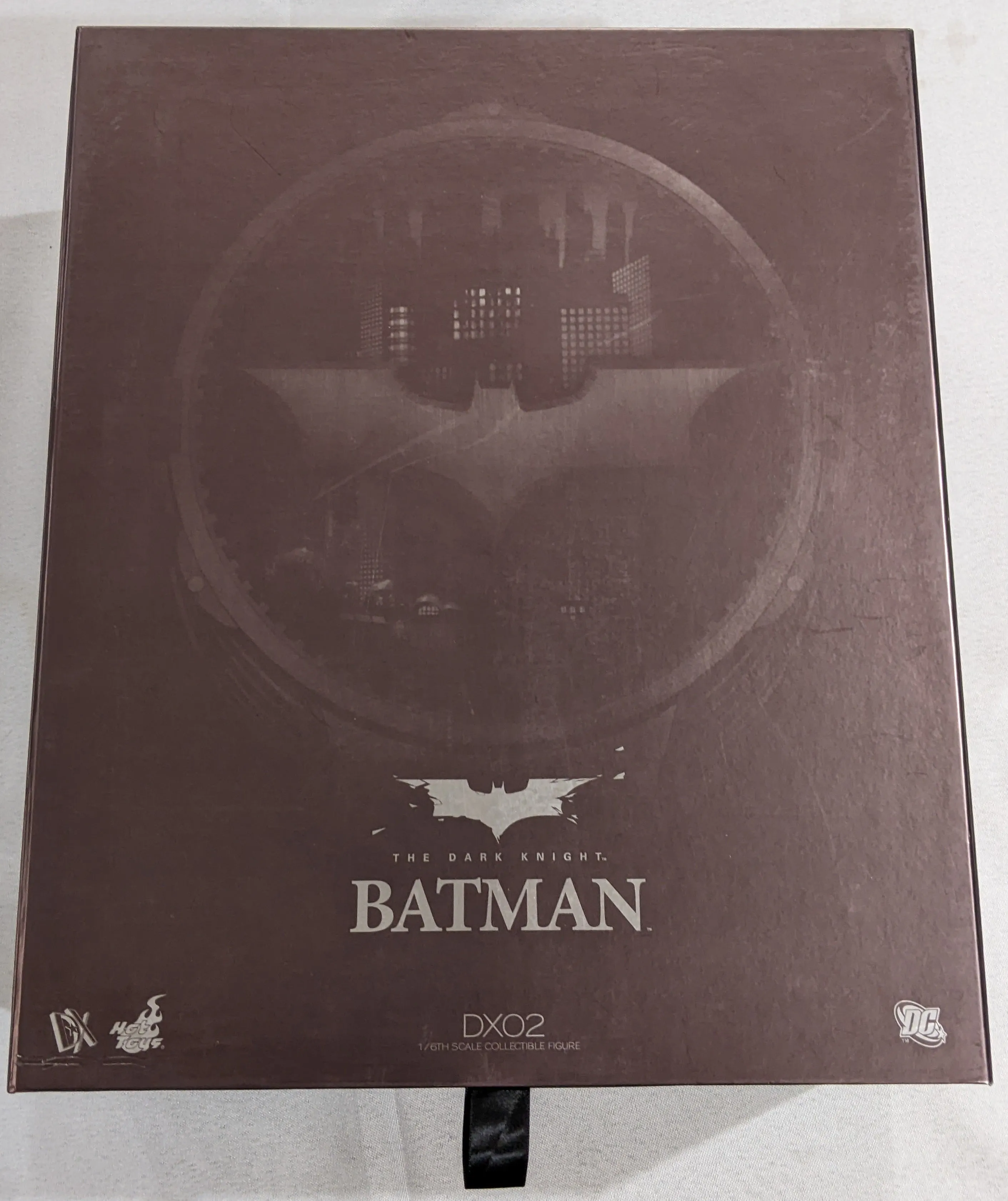 Gaming Collection Hot Toys 1/6 The Dark Knight Batman Movie Masterpiece Sixth Scale Figure DX02 *Open Box*
